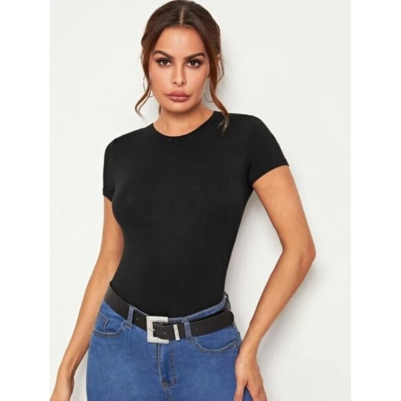 SHEIN Essnce Short Sleeve Solid Tee Size S Color Black - Picture 1 of 4